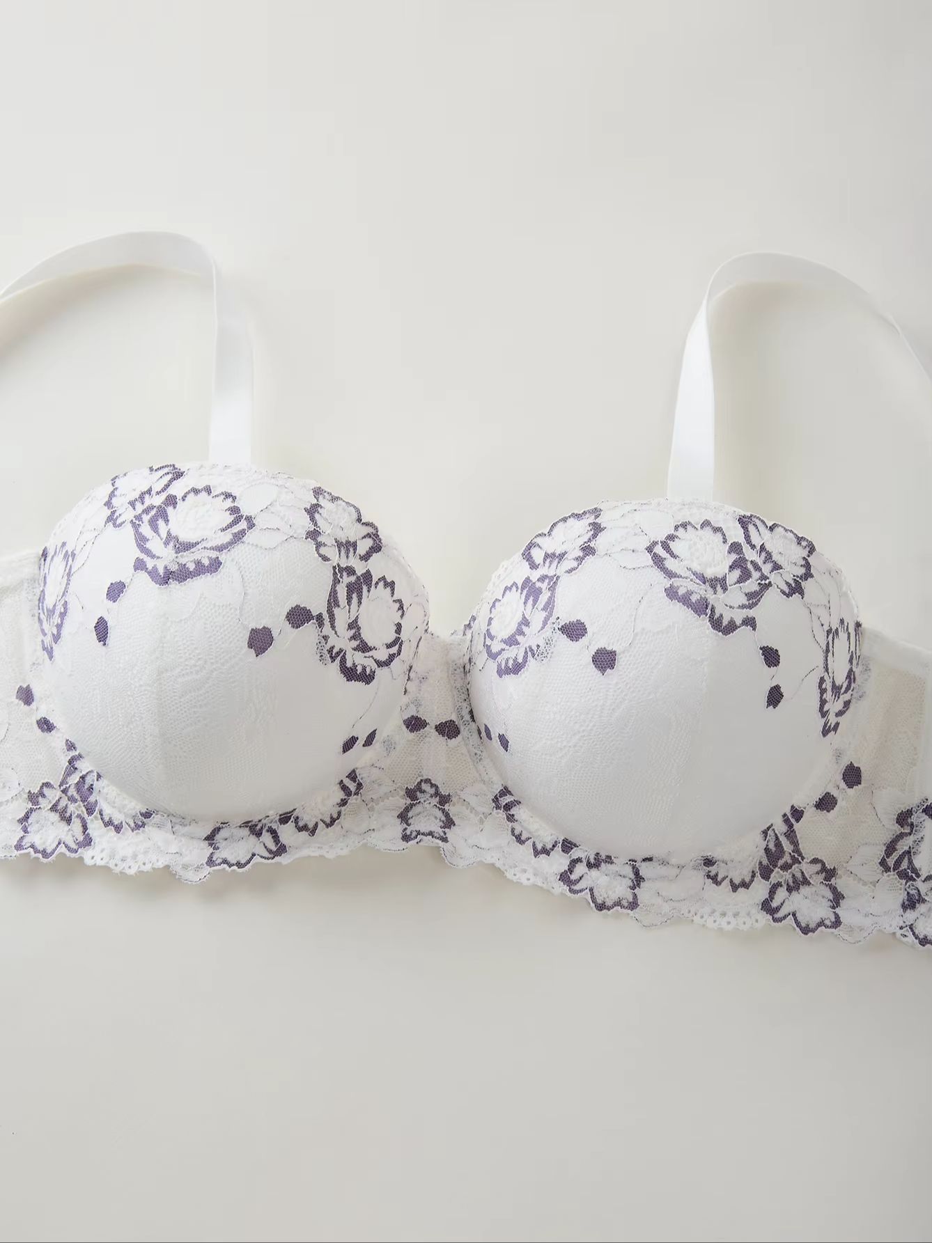 Sujetador de encaje y bordado  - Plunge Bra Push Up reseña y precio